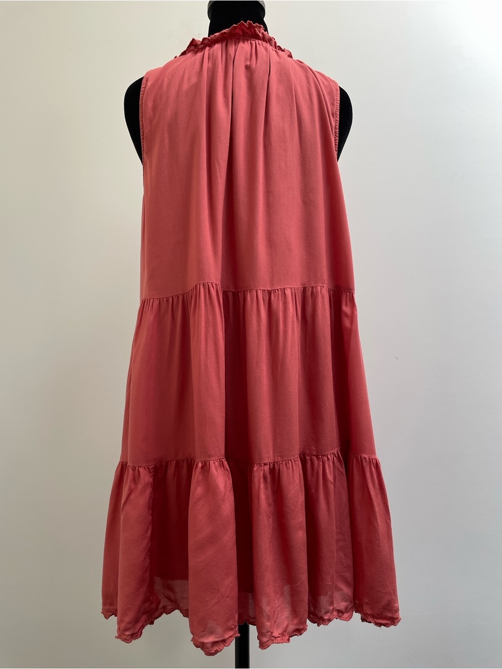 Wilfred by Aritzia 100% Modal Tiered Sleeveless Dress Deep Coral Pink Size Small - Picture 5 of 9